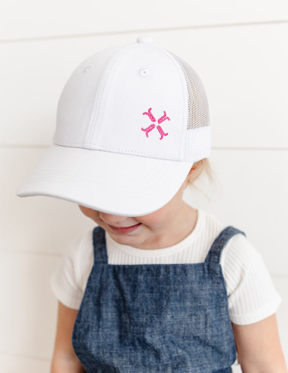 Jacqueline & Jac White Cotton Cap With Mesh Back – Pink Details